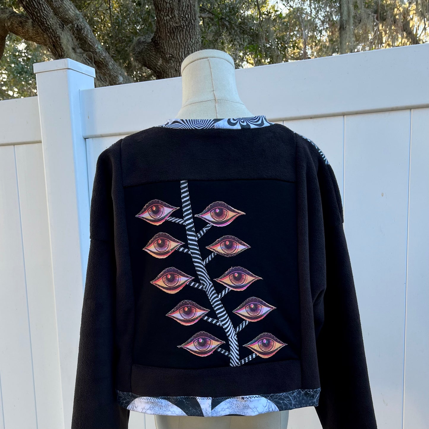 Eyez FLEECE Cropped Crewneck XL
