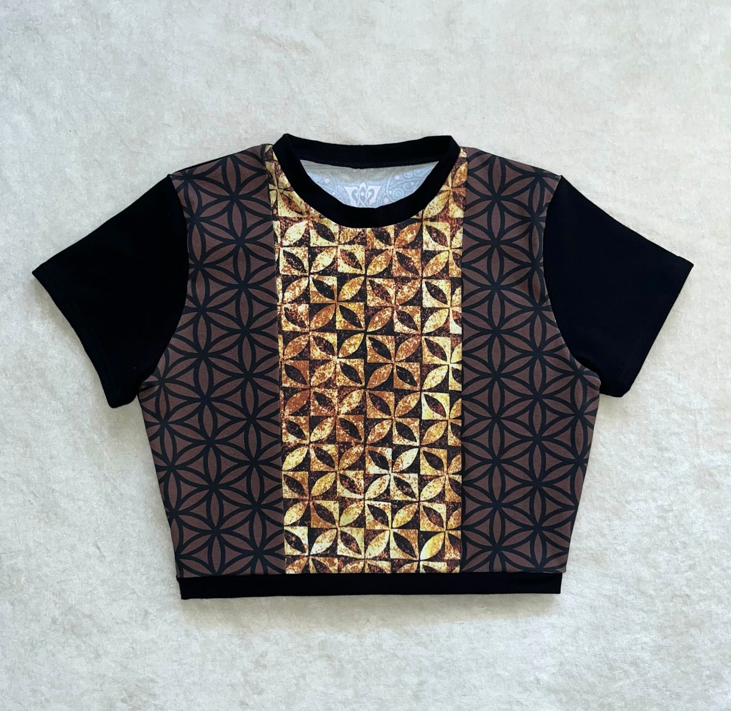 Celtic Vines Cropped Tee M/L