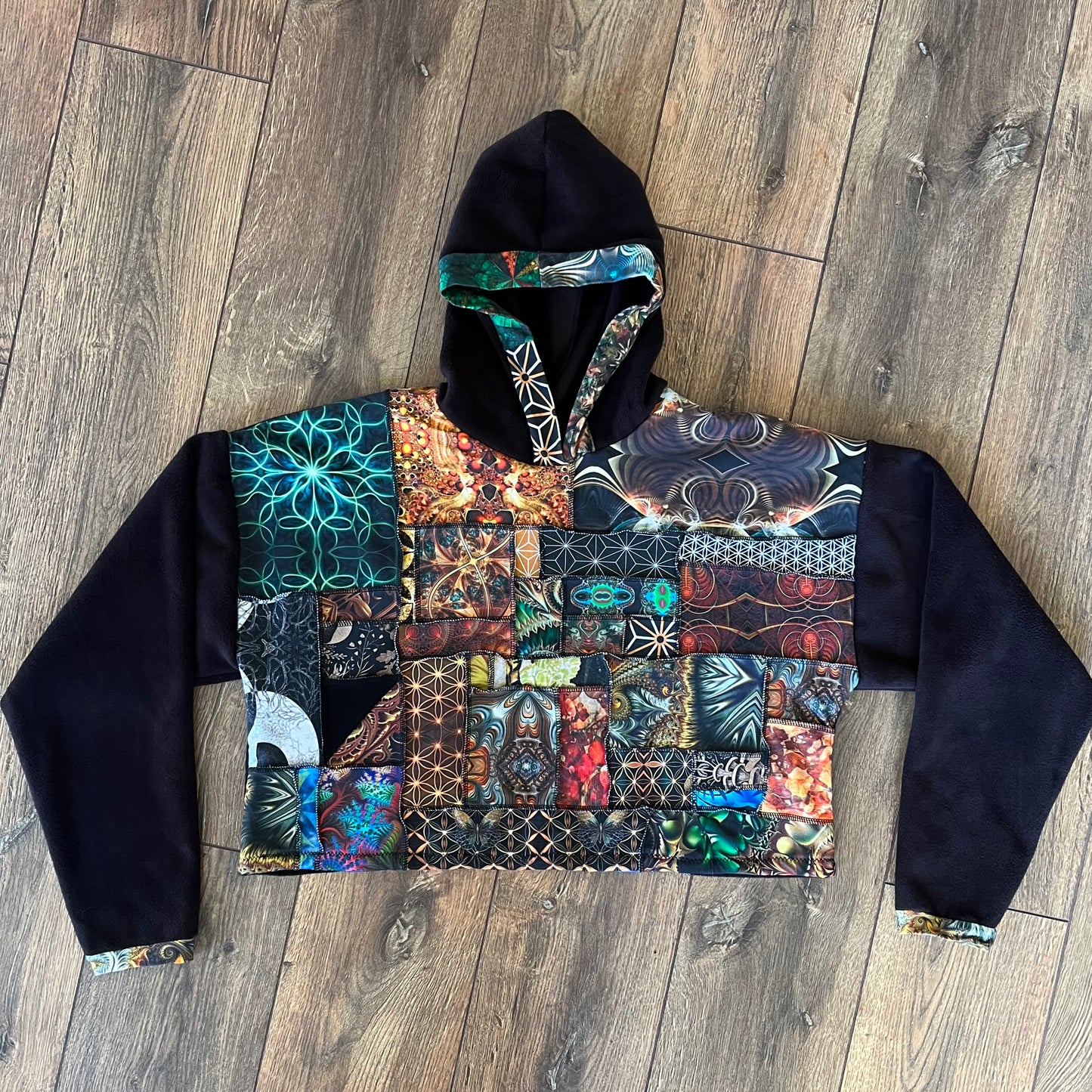 Xtra Patchwork FLEECE Cropped Hoodie XL
