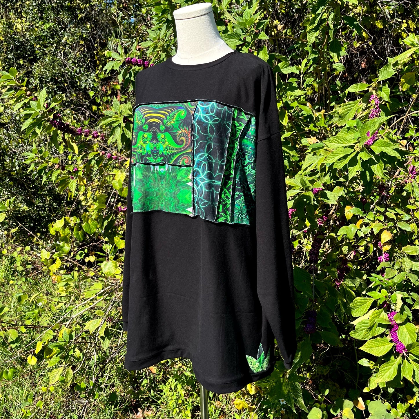 Vine Spine Cotton Crewneck 🌿 XL