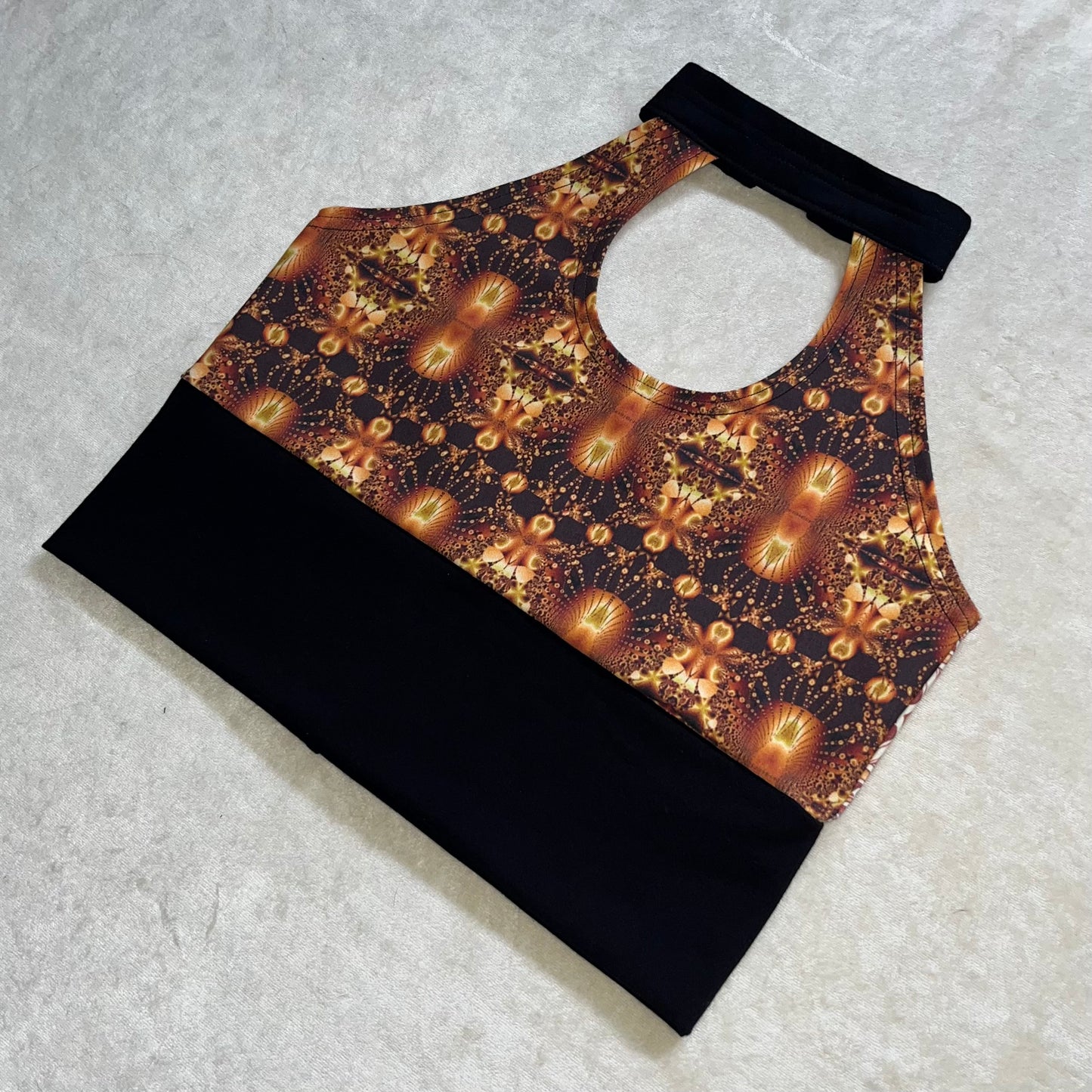 Keyhole Choker Top M/L (not lined)