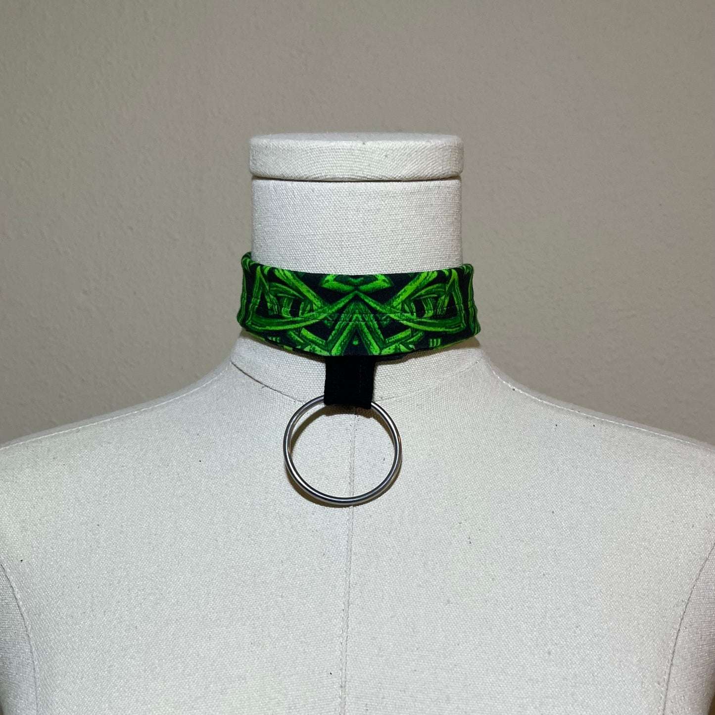 Single Ring Chokers