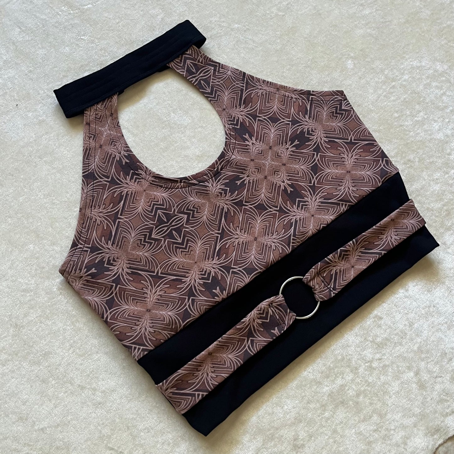 Keyhole Choker Top M/L (L Chest) (not lined)