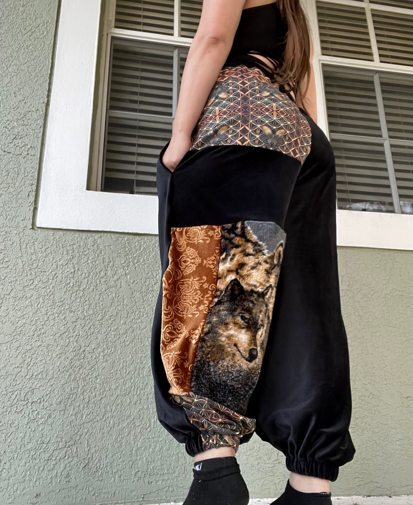 Lone Wolf Velour Pants ✧ S-L