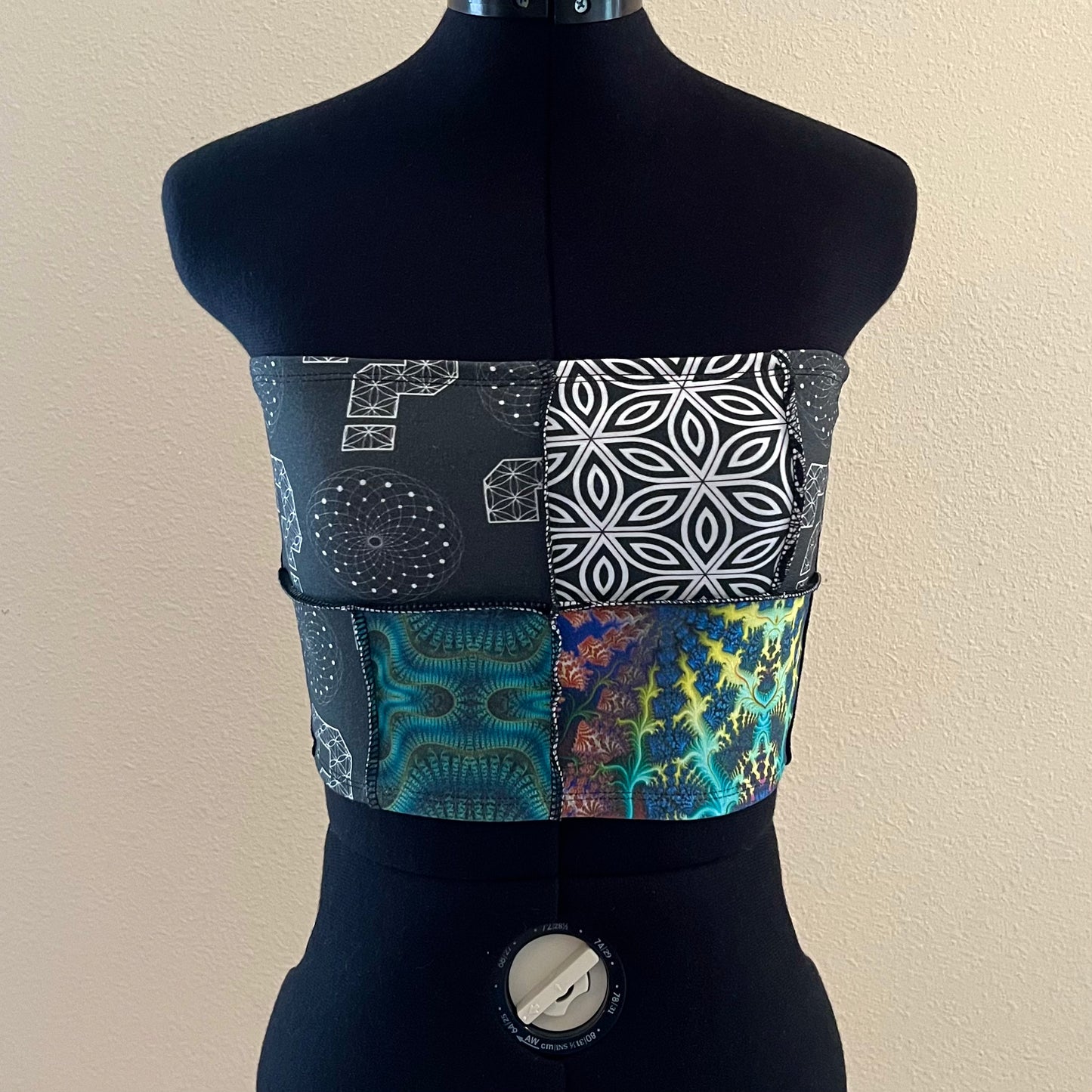 ? Tube 𖥸 M (S/M Chest, XS/S Waist)