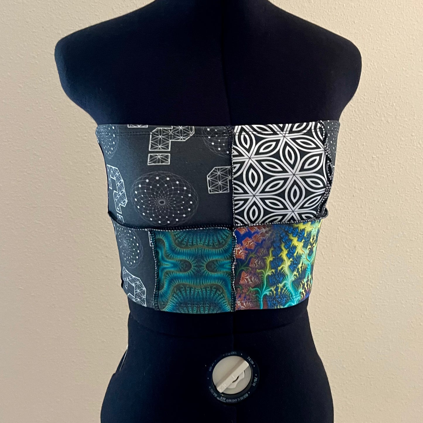 ? Tube 𖥸 M (S/M Chest, XS/S Waist)
