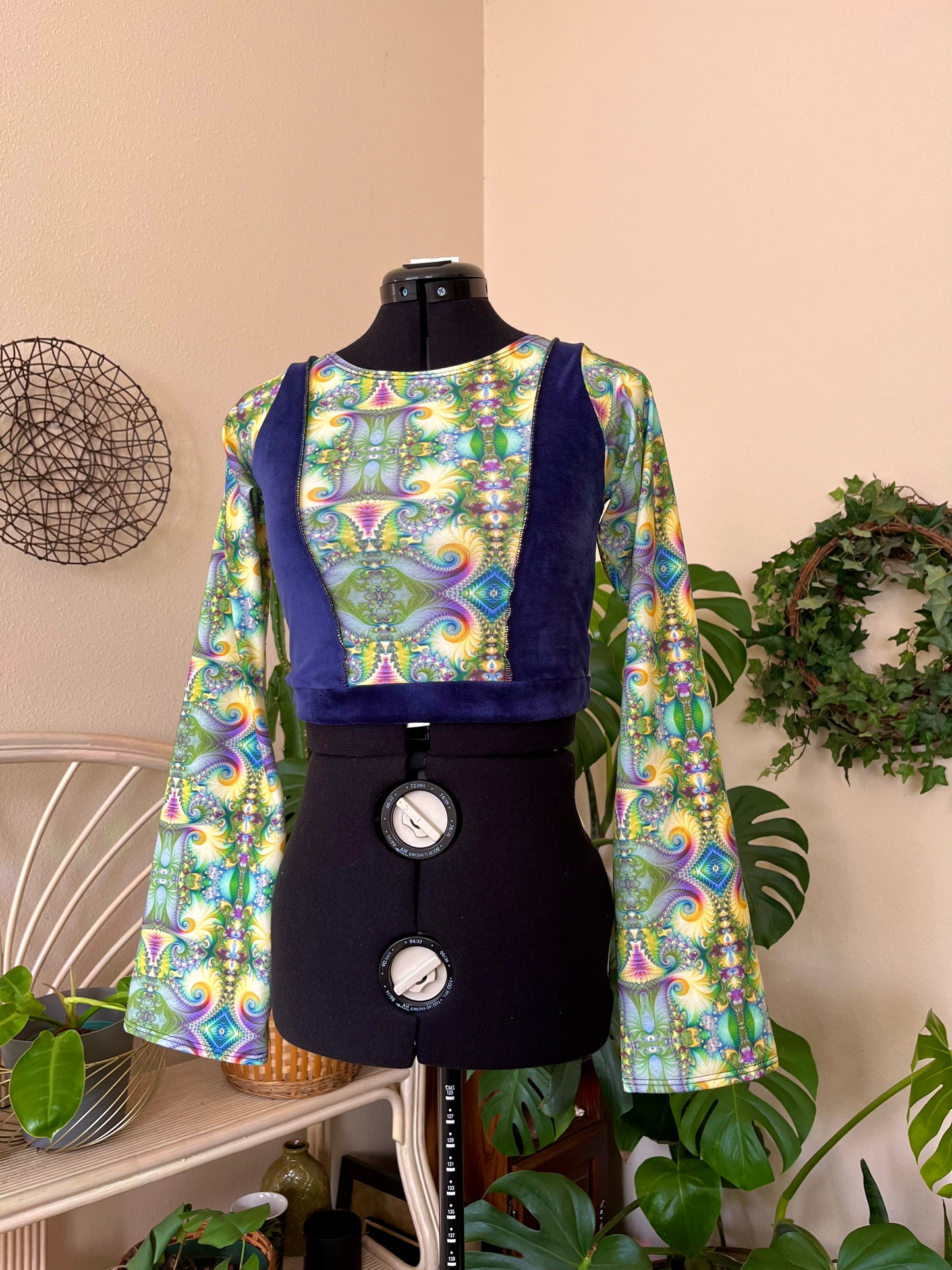Fractal Two-Way Longsleeve ♡ Medium
