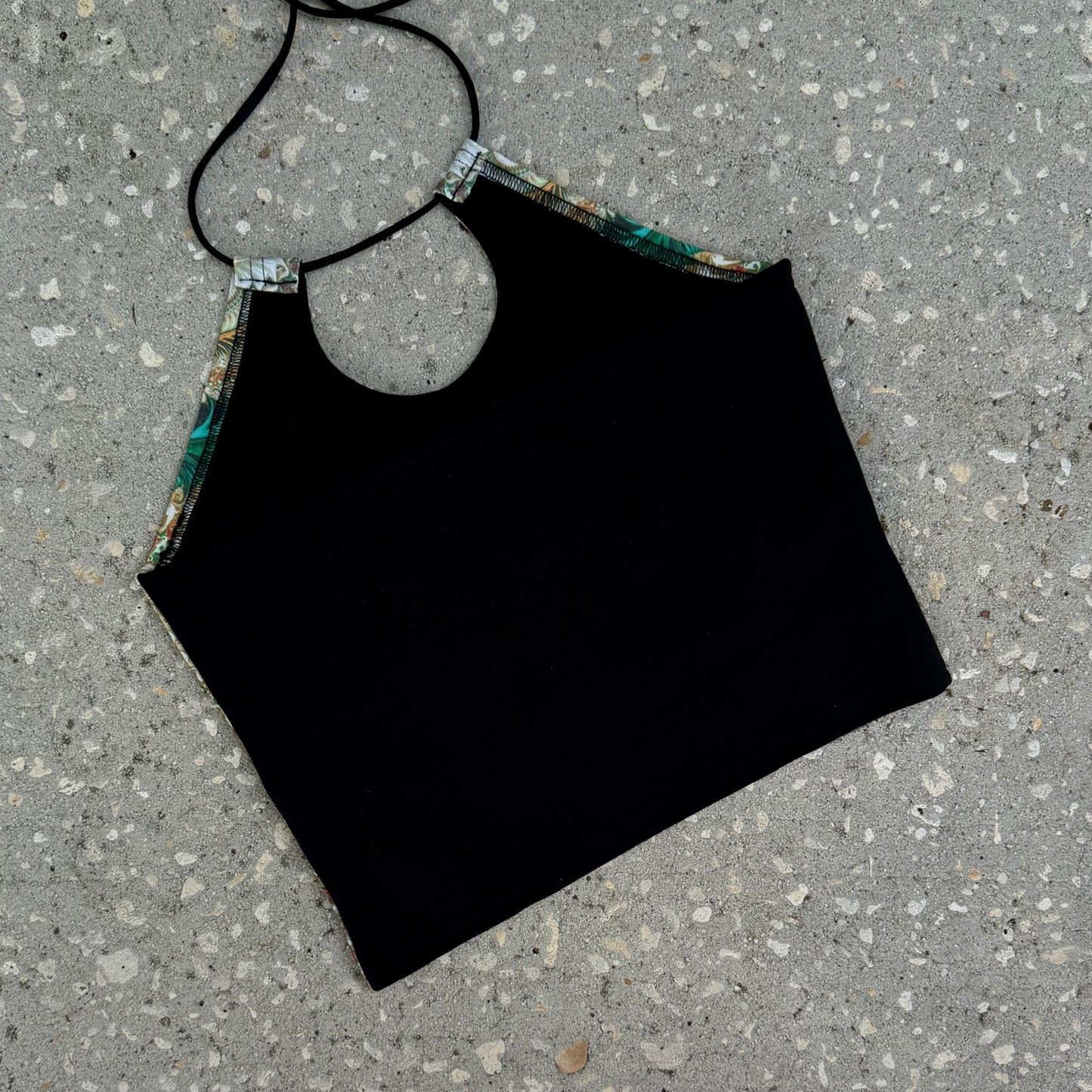 Keyhole Cutout Top M/L