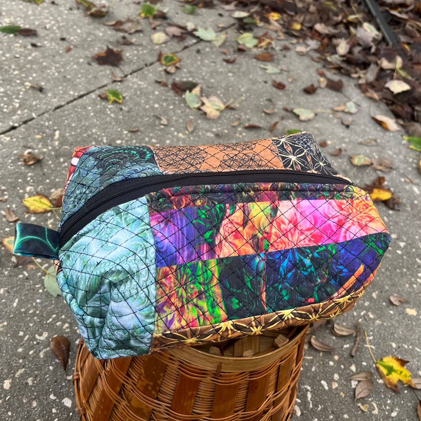 Large Quilted Patchwork Pouch ᪥