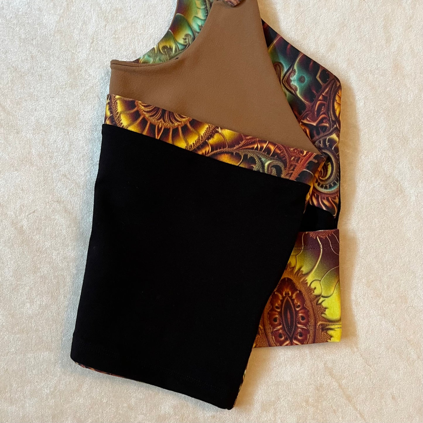 Keyhole Cutout Top L/XL