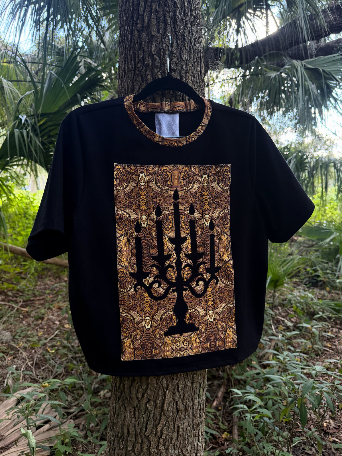 Candle Appliqué Tee 🕯️ M/L