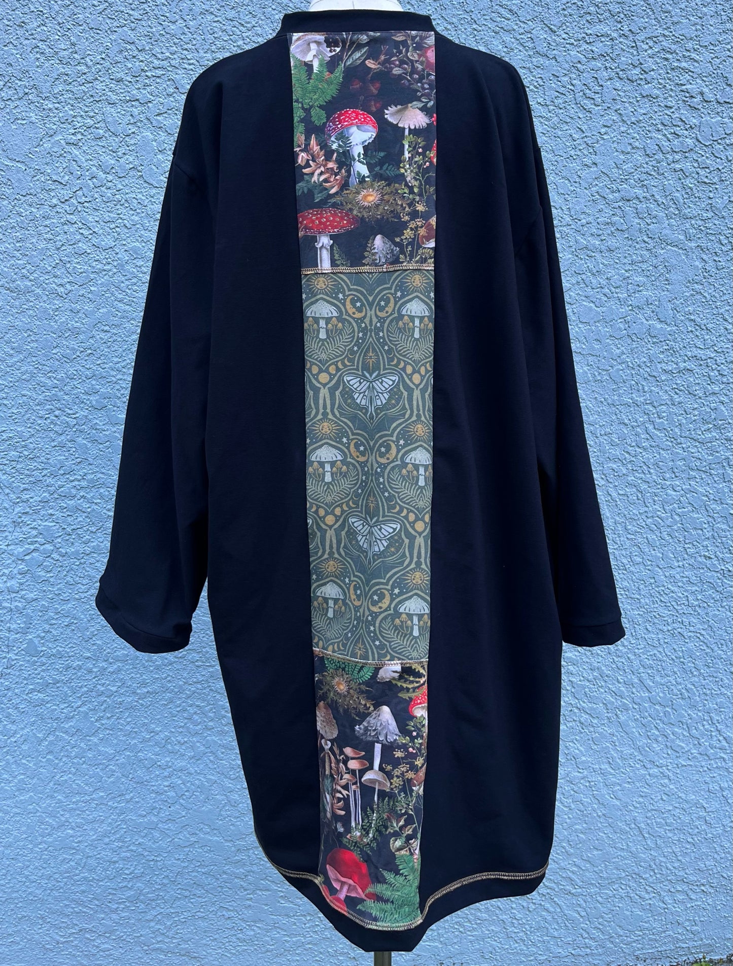Mystic Mushroom Robe 𓋼 XL