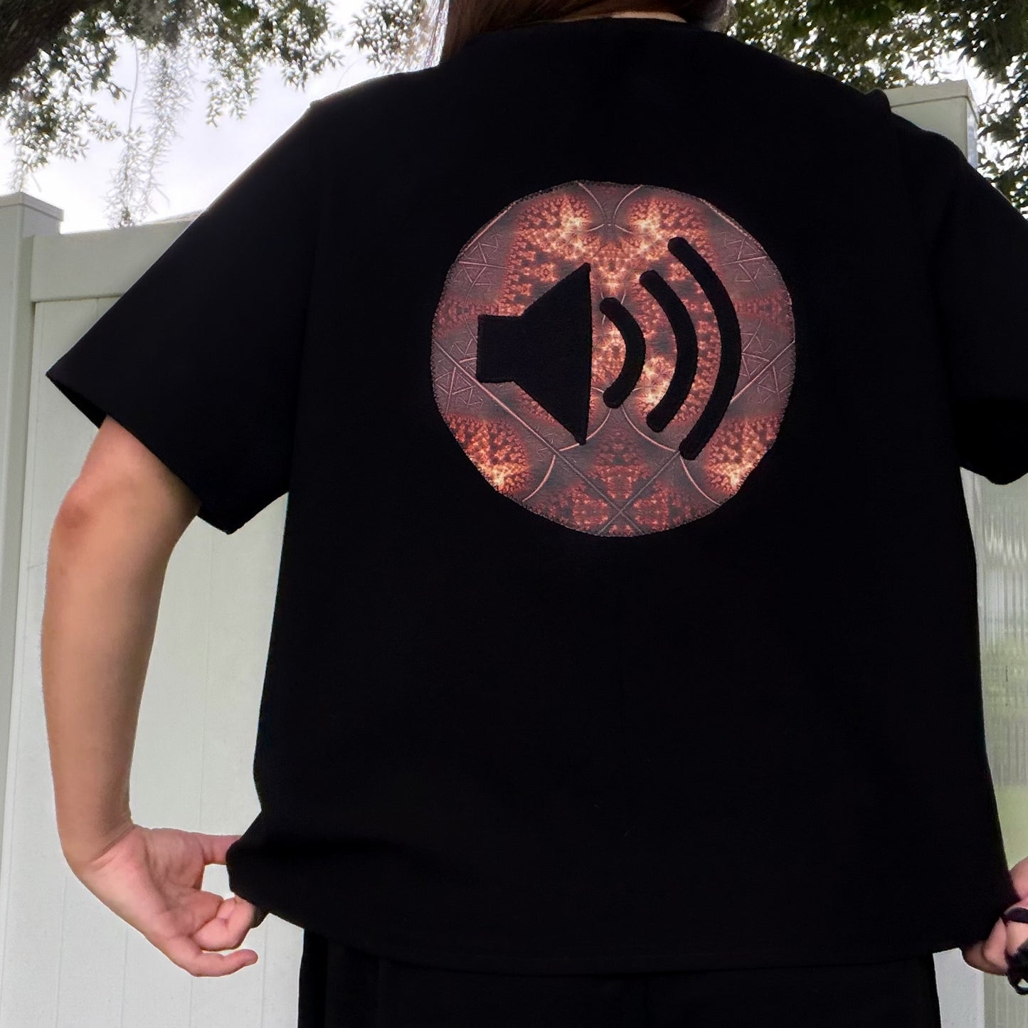 🔊 Tee XL