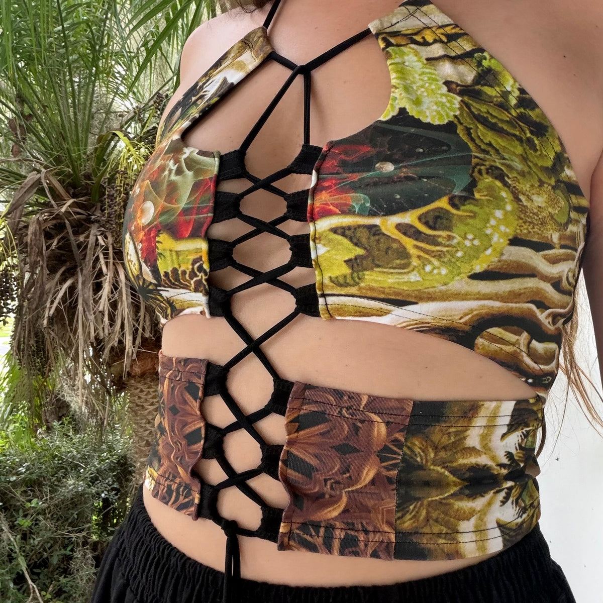Lace-Up Cutout Top M/L