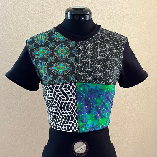 Patchwork Cropped Tee ֍ M/L