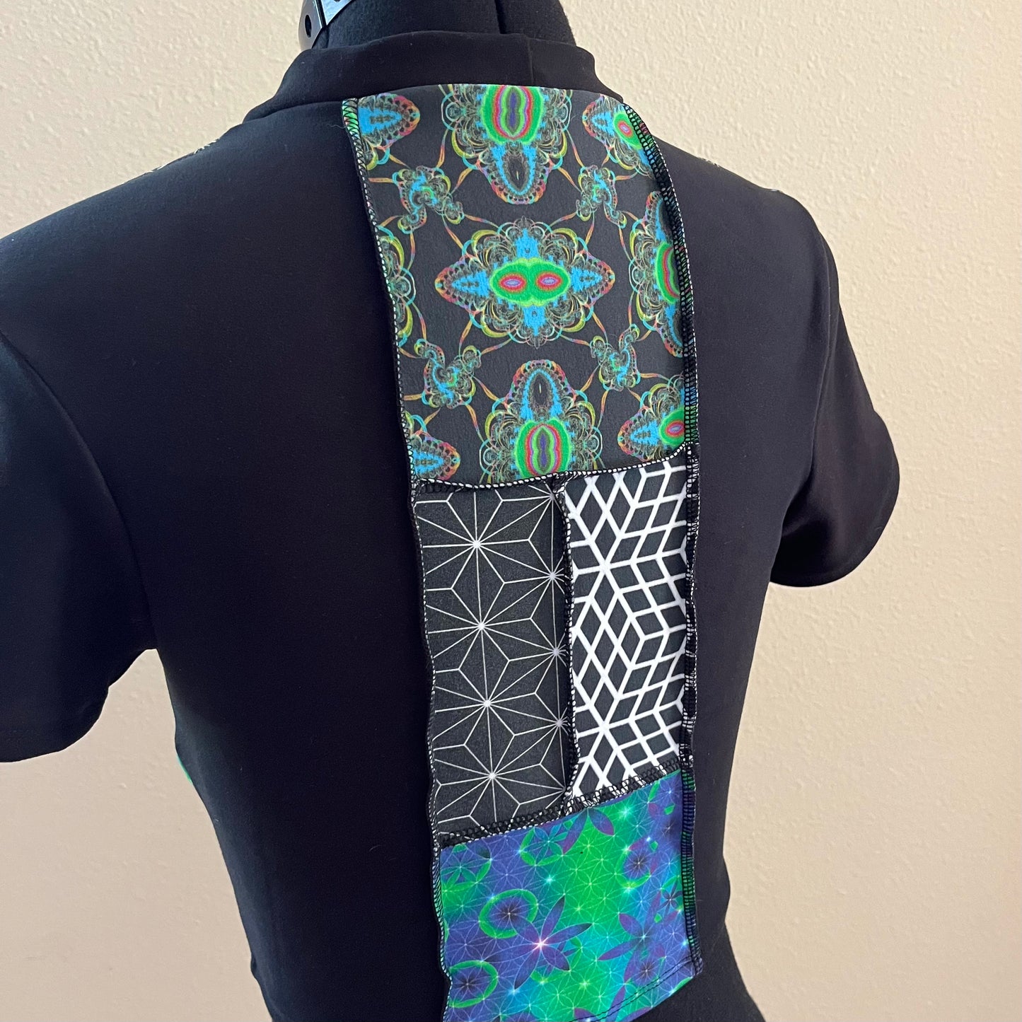 Patchwork Cropped Tee ֍ M/L